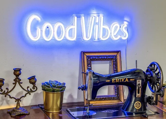 Trastevere - Stylish Good Vibes